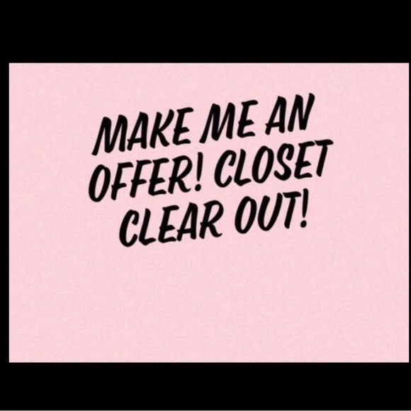 🚨CLOSET CLEAR OUT!!! 🚨 - Picture 1 of 5